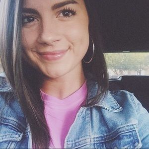 Meet your Posher, Lauren